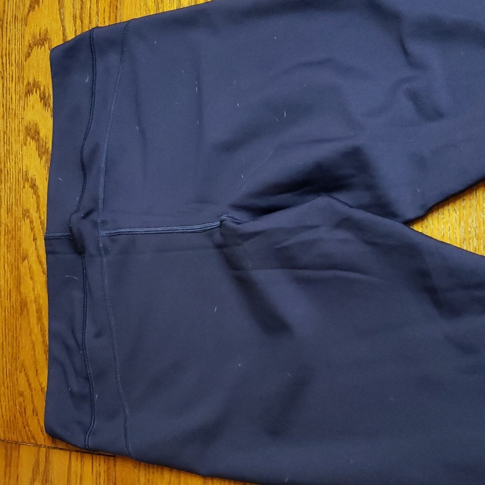 Under Armour Compression Workout Capris, Size Xl - image 5